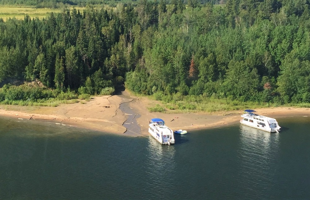 Aurora Houseboats