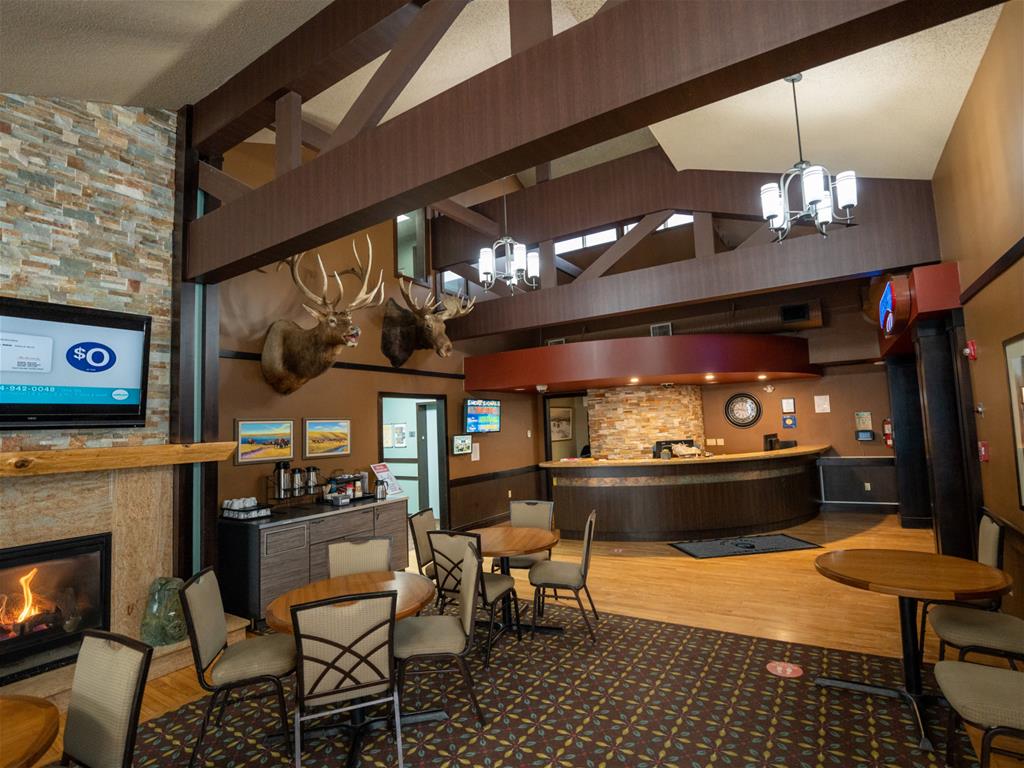 Bear Claw Casino and Hotel - Lobby 
