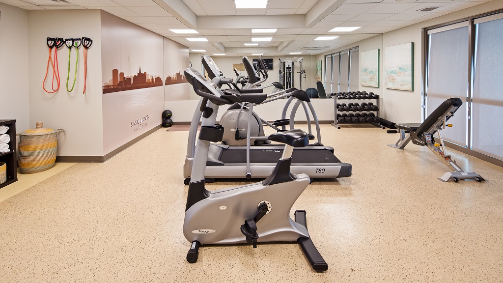 Best Western Plus Airport Inn & Suites - Gym