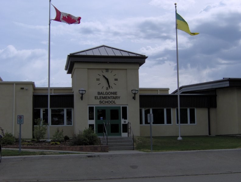 Balgonie - School