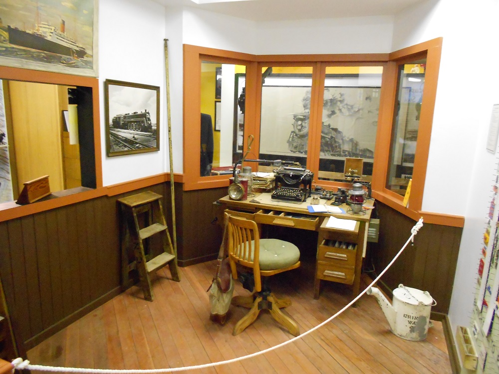 Biggar Museum, Gallery and Tourist Information Centre - museum display