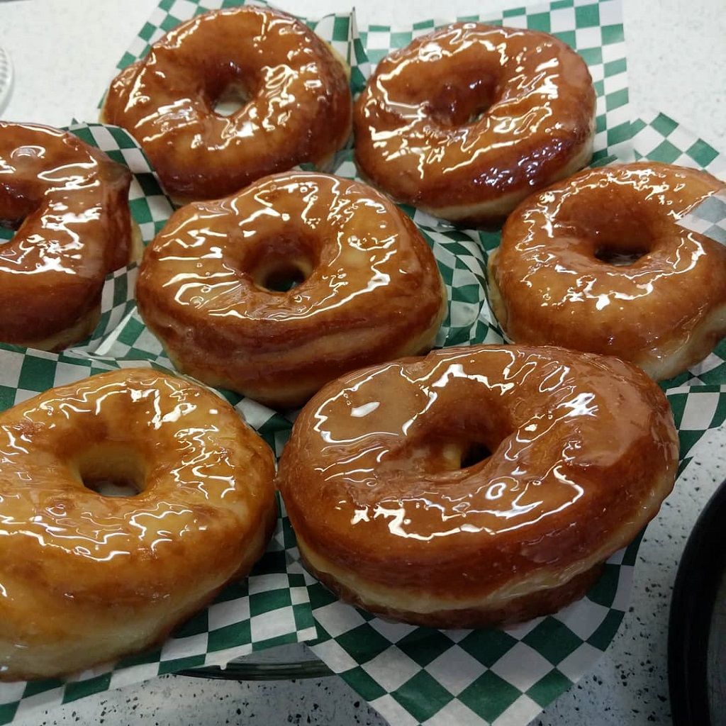 Bud's BBQ - honey glazed donuts