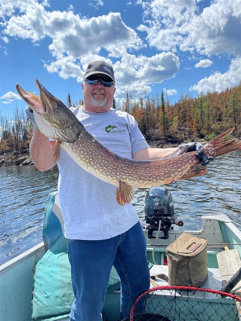 Complex Lake Lodge