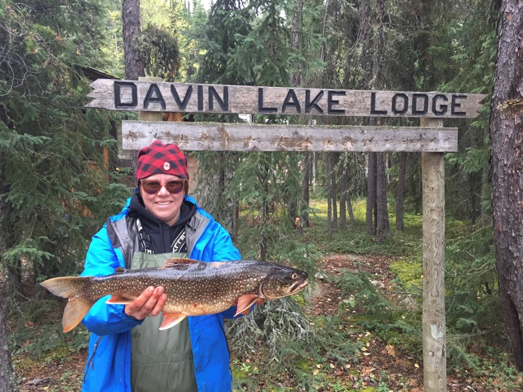 Davin Lake Lodge