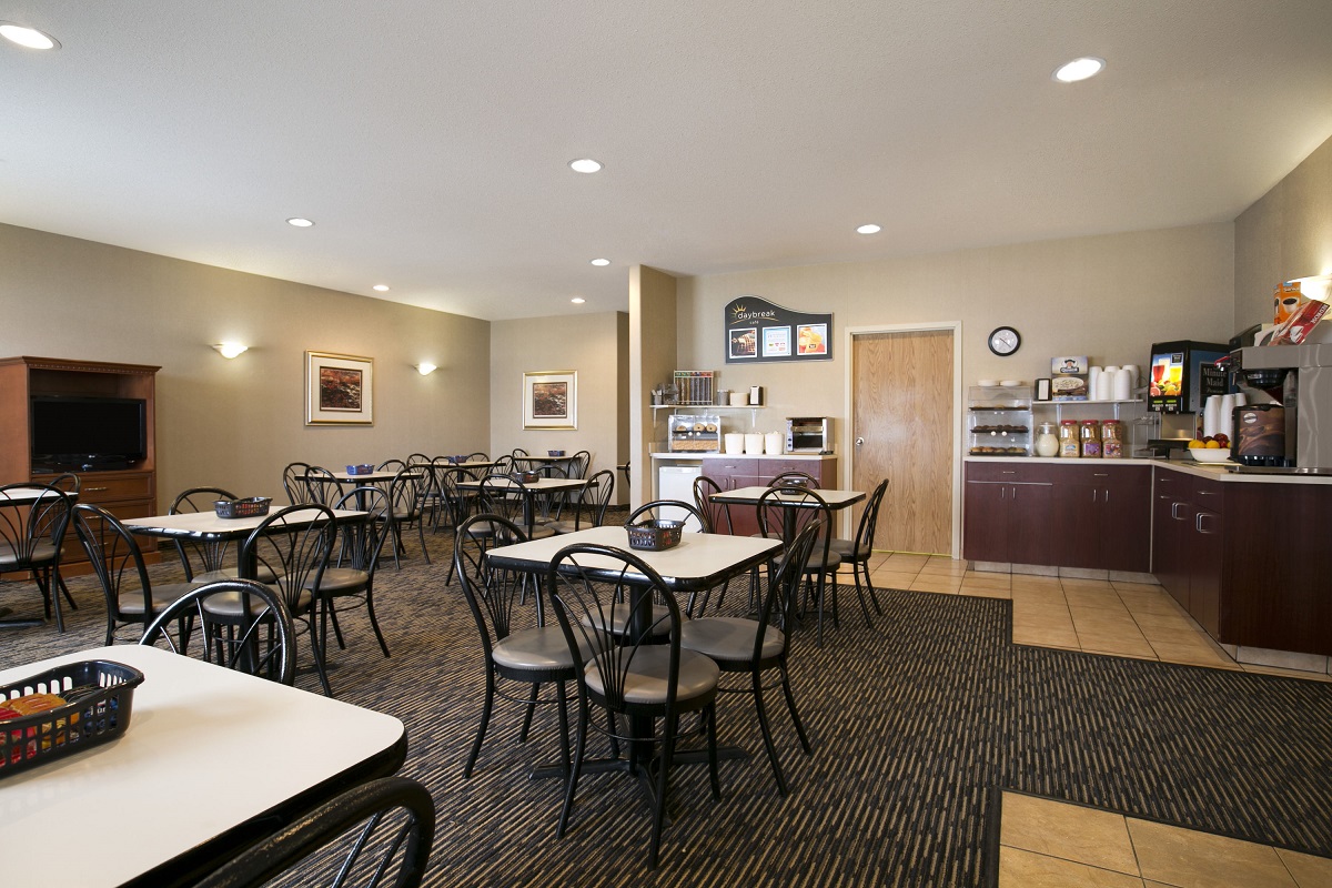 Days Inn by Wyndham Moose Jaw