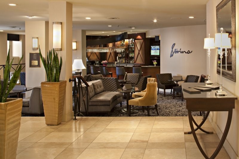 Delta Hotels by Marriott Bessborough - Stovin's Lounge 