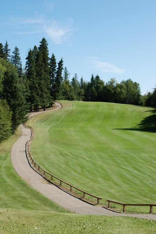 Emma Lake Golf Course 