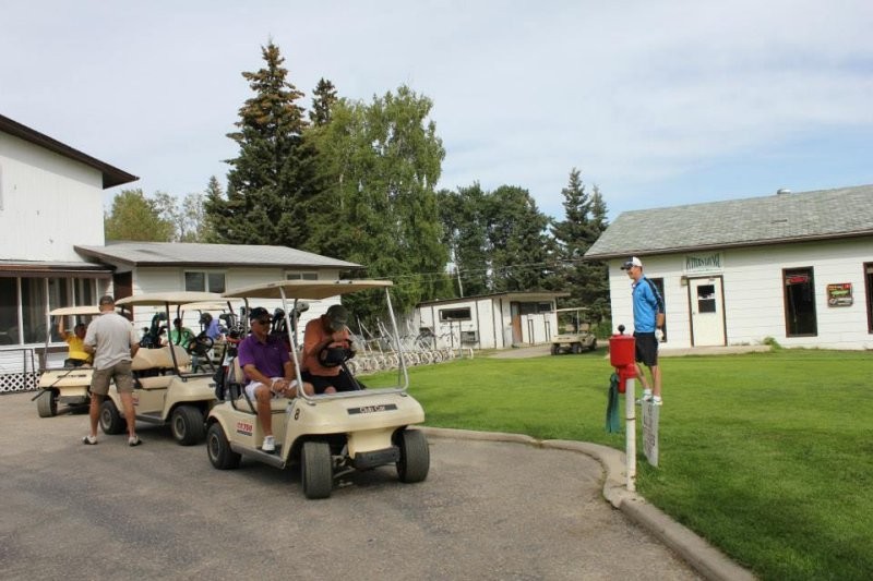Emma Lake Golf Course 