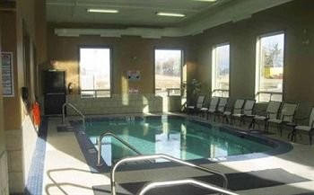 Best Western Plus Estevan Inn & Suites - Pool Area