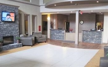 Best Western Plus Estevan Inn & Suites - Front Desk