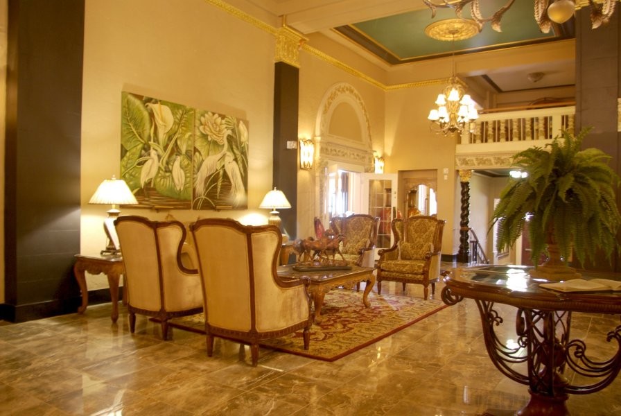 Grant Hall Hotel - Lobby