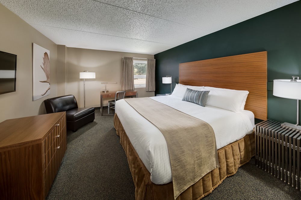 Heritage Inn Hotel & Convention Centre Moose Jaw - Premier King Guest Room