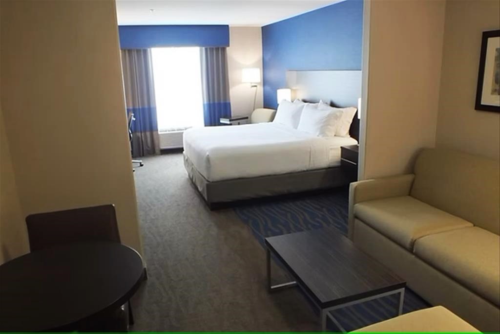 Holiday Inn & Suites Regina IHG Hotel