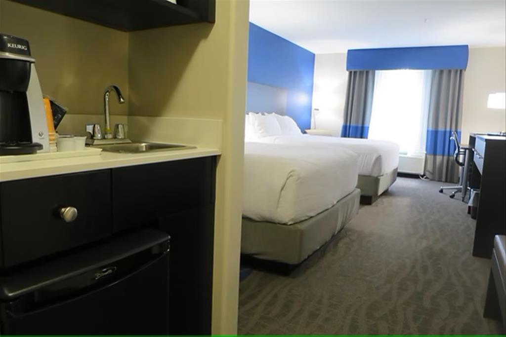 Holiday Inn & Suites Regina IHG Hotel