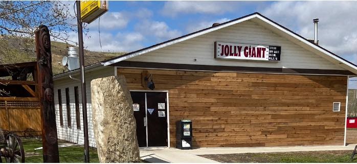 Jolly Giant Pub & Motel