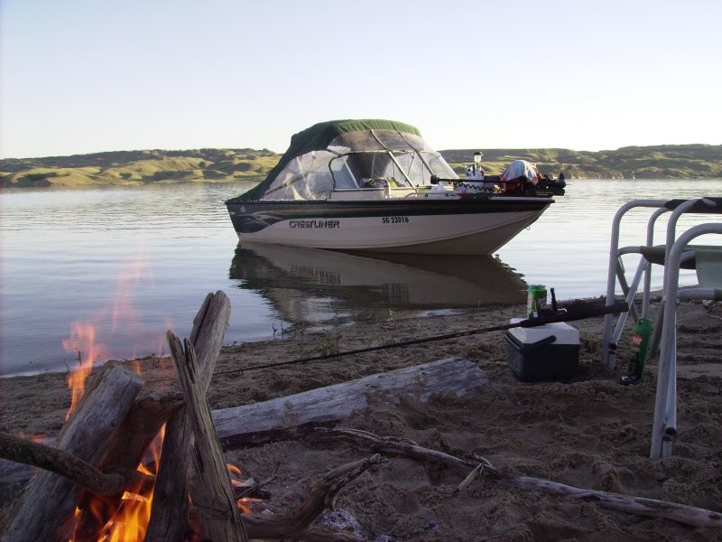 Lake Diefenbaker Fishing Charters 