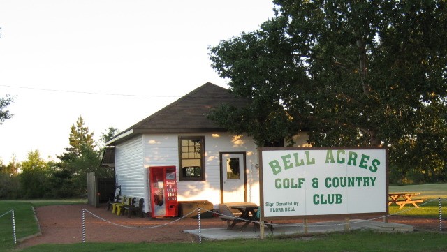 Luseland - Bell Acres Golf Course