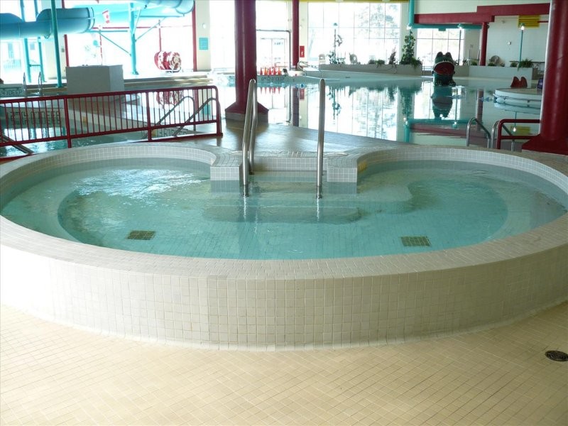 Northern Lights Palace Arena & Pool - Whirlpool