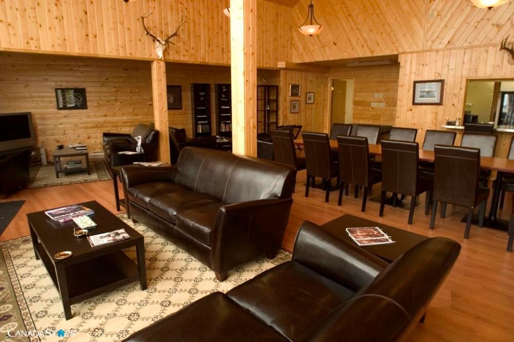 Milton Lake Lodge
