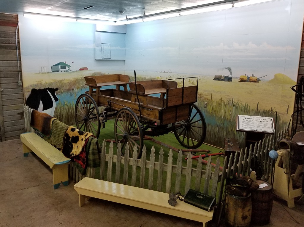 Morse Museum & Cultural Centre - 1917 Farm Display