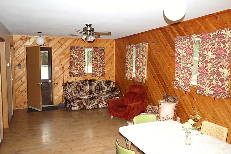 Northern Cross Resort Ltd - Interior of the Harvey Cabin
