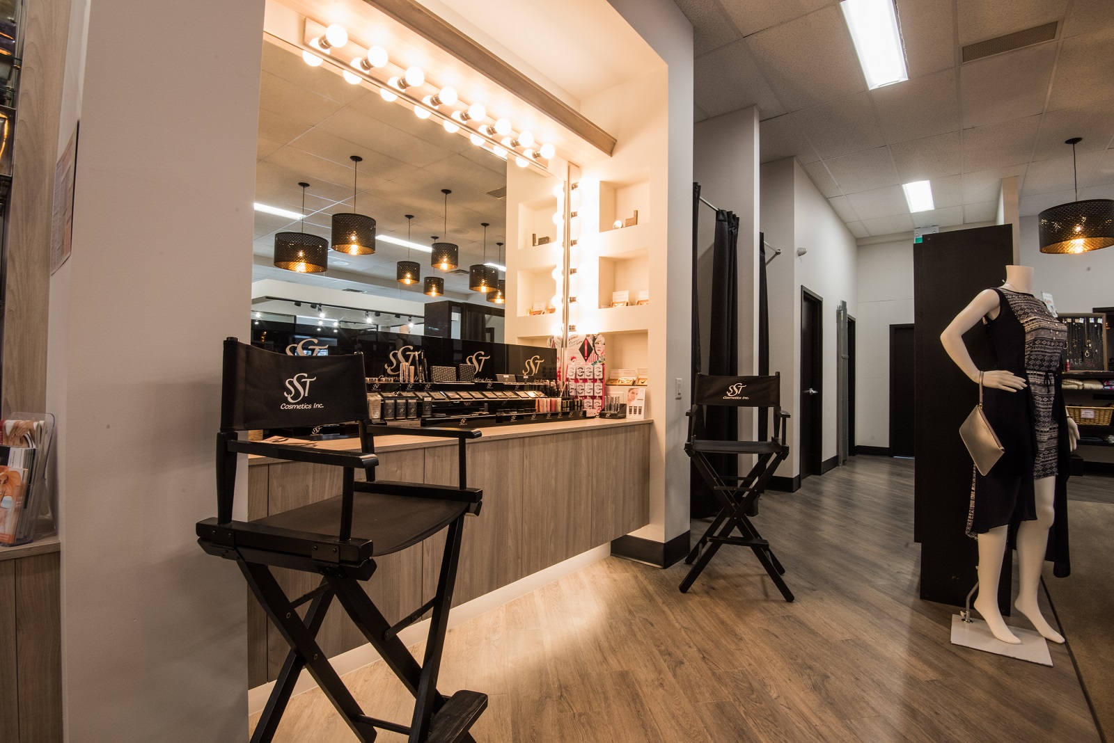 Paramount DaySpa Salon Boutique