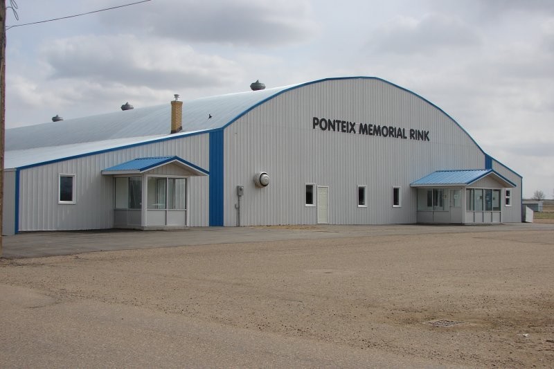 Ponteix Memorial Rink