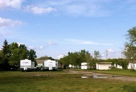 Riverside Motel Ltd & Campground - Campground