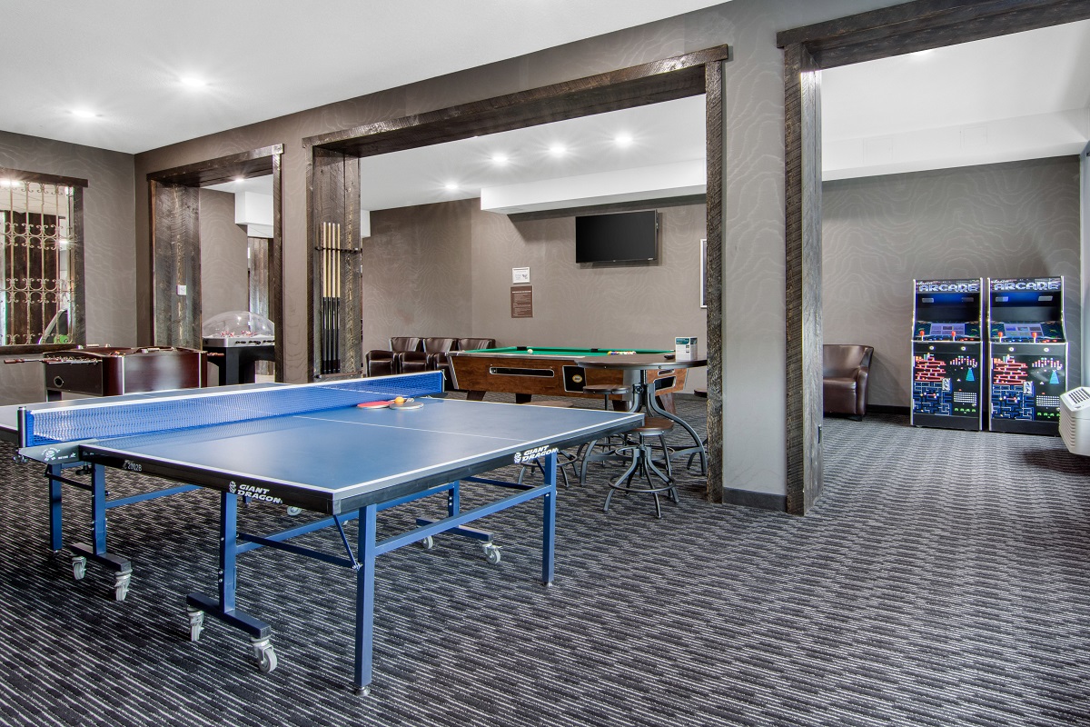 Comfort Inn and Suites North Battleford - Games Room