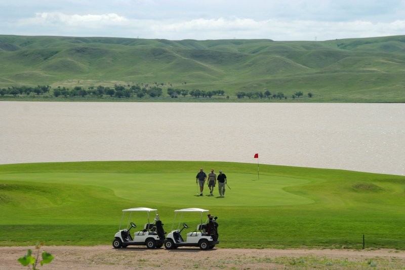 Saskatchewan Landing Golf Resort - Image: Larry Easton