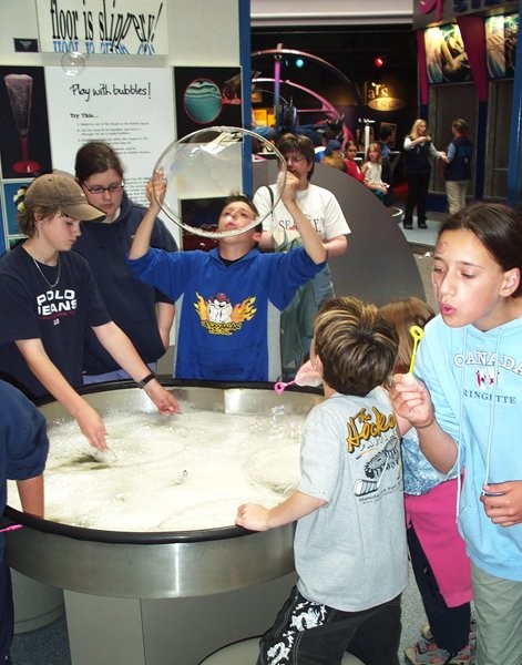 Saskatchewan Science Centre / Kramer IMAX Theatre - Bubbles and Kids