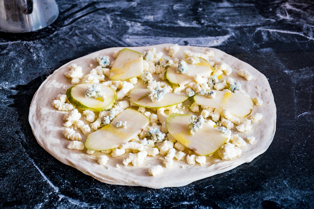 Solo Italia Fine Pasta Inc - Blue cheese and pear pizza - a perfect combination