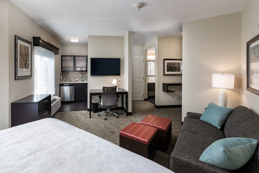 Staybridge Suites Saskatoon - Guest Suite