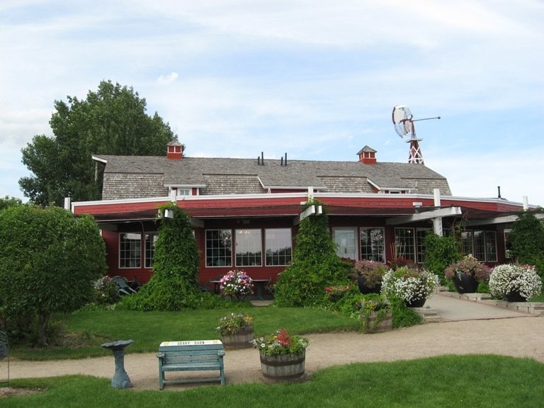 Berry Barn Eatery and Gift Shop 