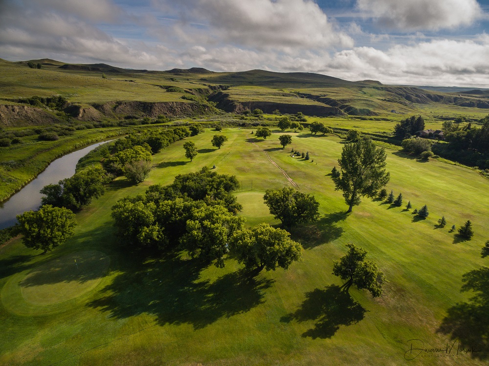 Streambank Golf Club; photo: Dwane Morvik