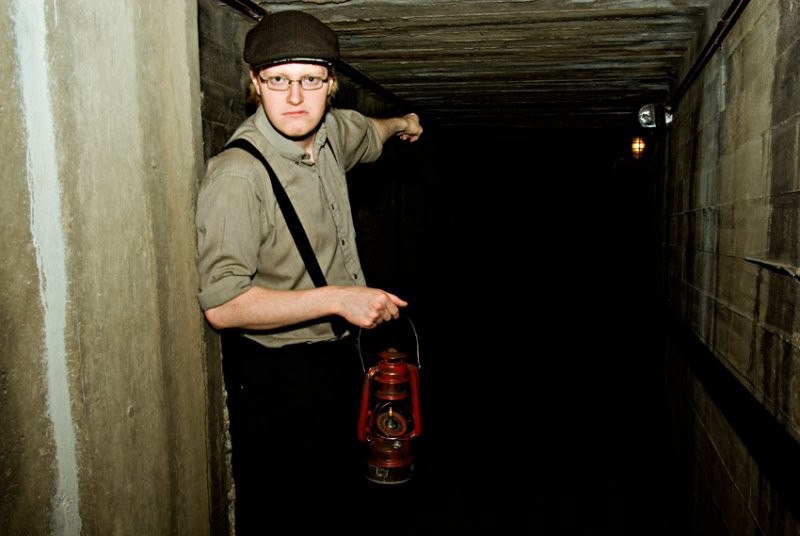 Mr. Dawson in River St. tunnel - Passage to Fortune Tour