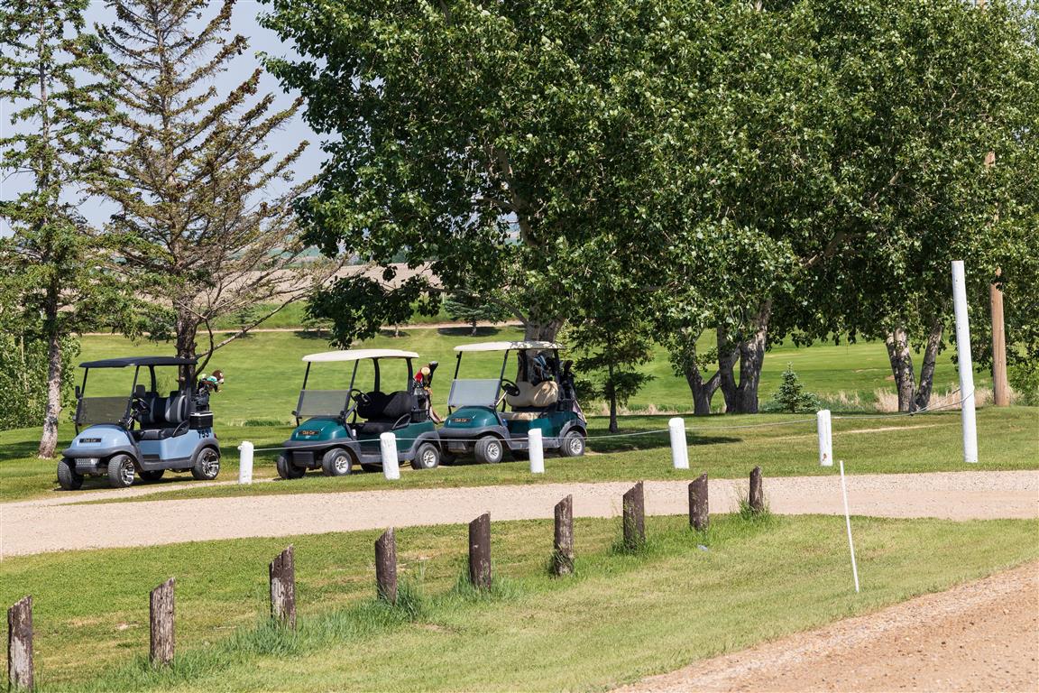 Assiniboia Regional Park Golf Course