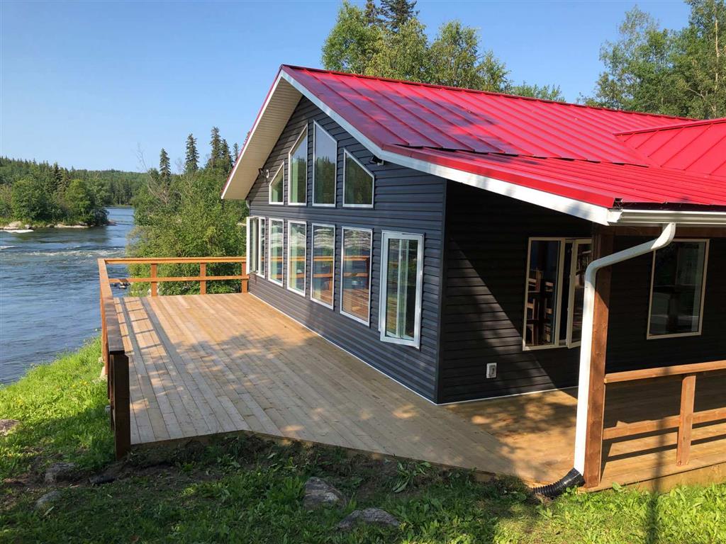 Churchill River Voyageur Lodge