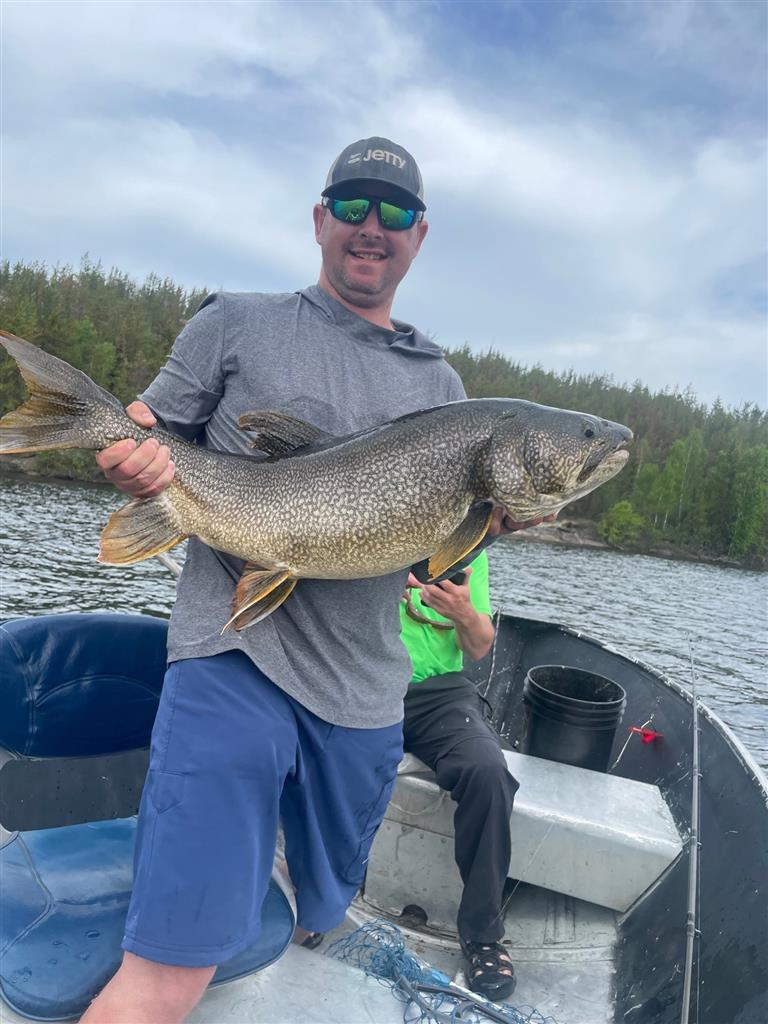 Complex Lake Lodge