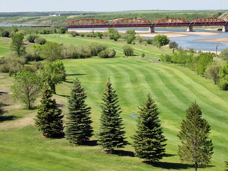 Outlook & District Regional Park - Riverview Golf Course