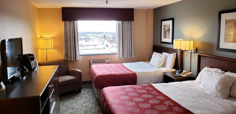 Ramada Hotel Saskatoon - double queen room