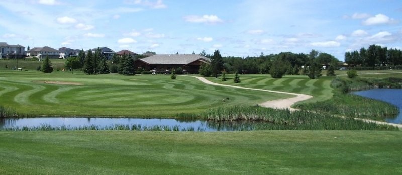 Chinook Golf Course - the clubhouse seen while completing hole No. 9