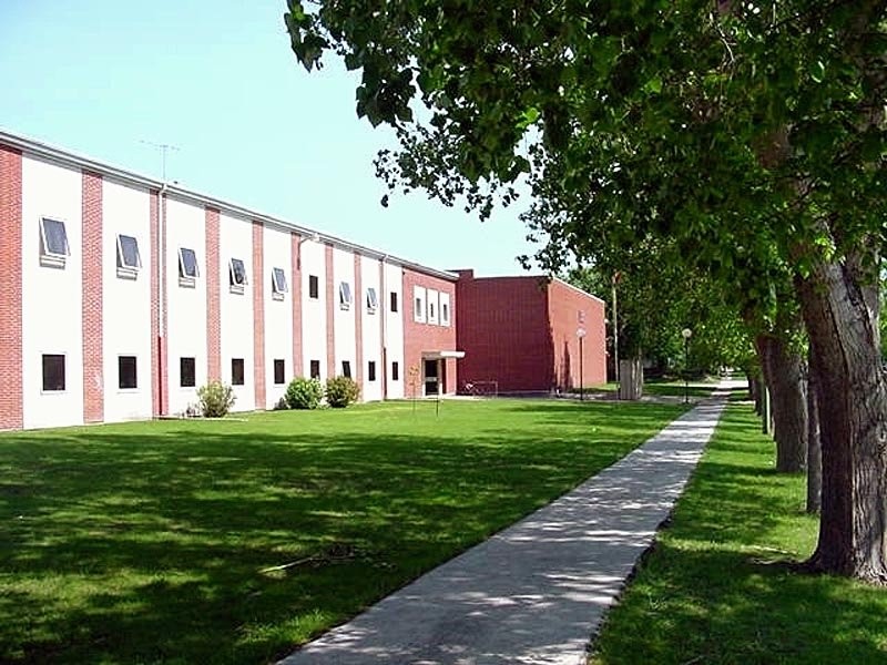 McNaughton High School handles grades 6 through 12. The SouthEast Community College provides adult education in the area.