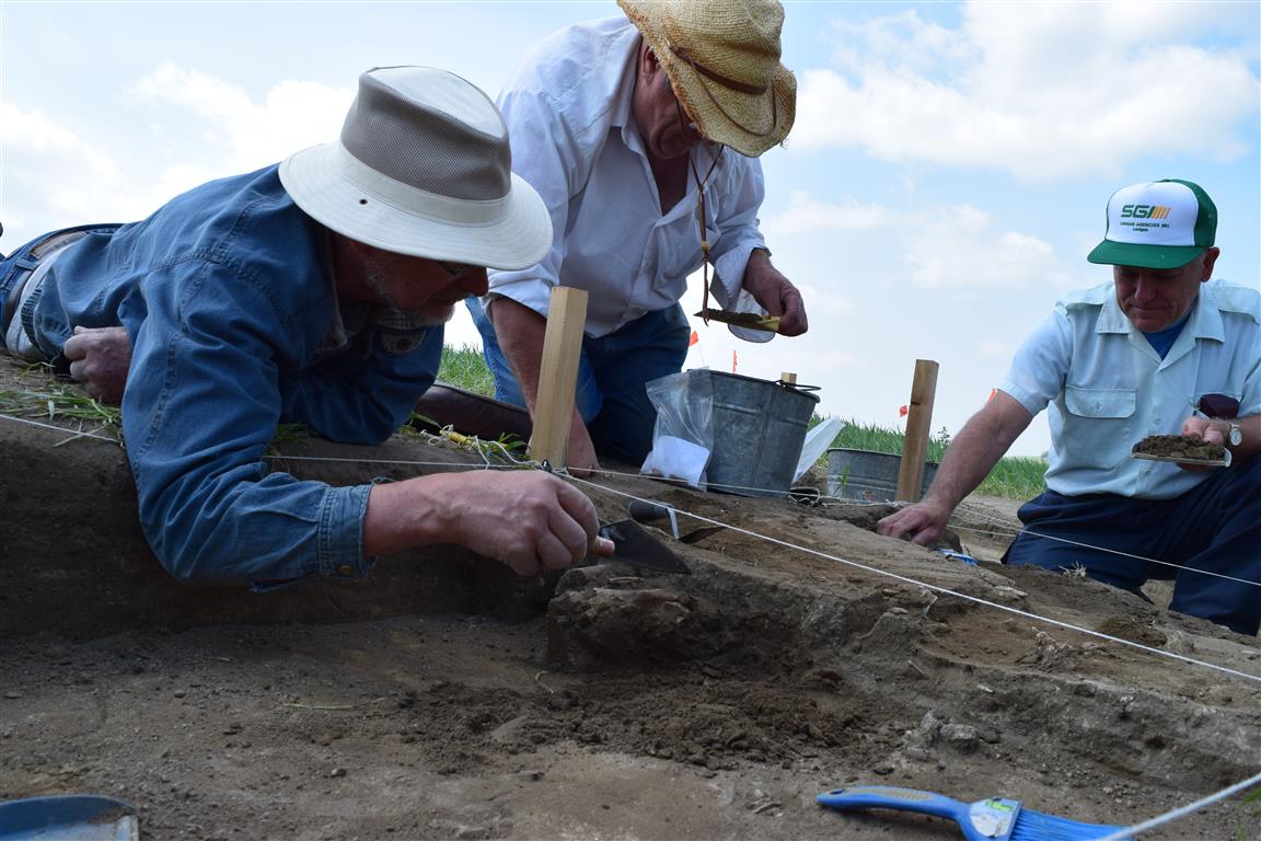  Saskatchewan Archaeological Society                                   