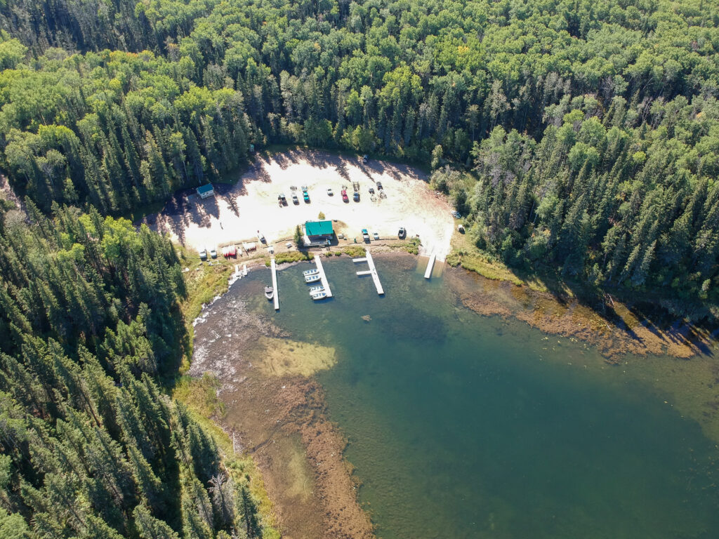 Waskesiu Marina Adventure Centre - Heart Lakes Marina