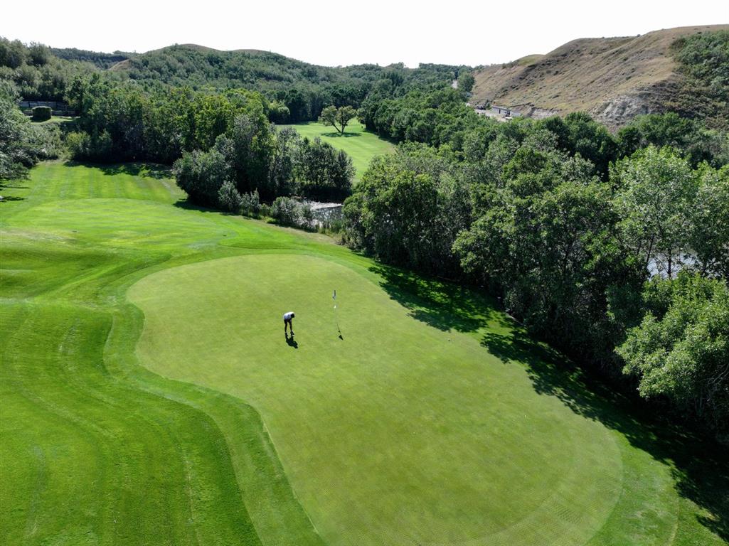 Willow Bunch Golf Course